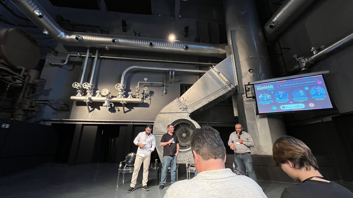 dirok_20's tweet photo. Excelentes palestras ontem na 2a edição do #TechSummit no #InstitutoCaldeira em PortoAlegre. Grande discussão sobre #AI e as suas aplicações em diferentes áreas. Muitas ferramentas que aceleram nossas tarefas do dia a dia. #QualidadeSoftware #AutomaçaoTestes https://t.co/xHcQXU63Ue