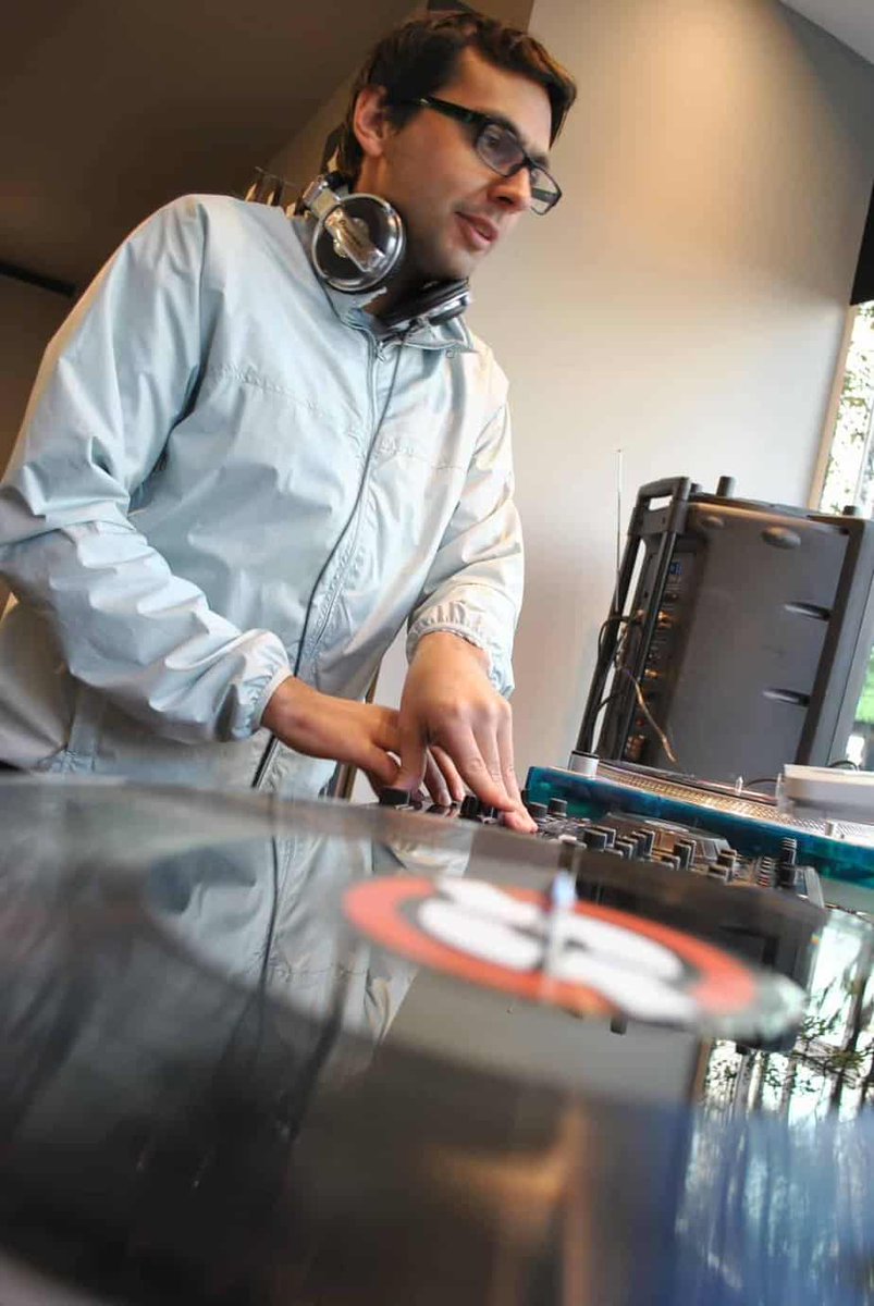 stormdjs's tweet photo. Discover the magic of Heckner, the Germanic Alpine House DJ/producer wizard 🎧 With 20 years DJing in iconic venues, he's now a sensation in the underground scene. His unique house &amp; techno blend is causing a stir! #DJBooking #HouseMusic #Techno 🎵🌍
https://t.co/kMYt8XrAjF https://t.co/nuyx0WeRs2