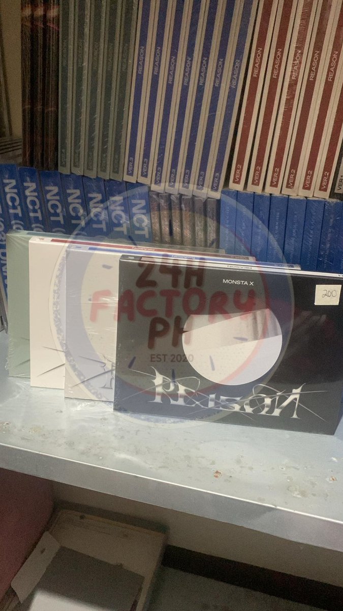 24HFactoryPH's tweet image. #NaDemonyo_Onhands
WTS LFB
Monsta X No Reason Albums ₱200 (+ ₱20 pf)
- Ver 1, 2, 3 &amp;amp; 4
✅ sealed 
MOP: Gcash/Unionbank
MOD: shapi c/o ONLY
💌 Kindly comment the ver or dm us!
