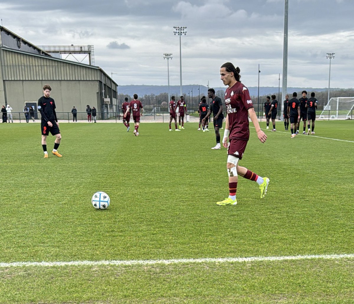 Michael_Michee's tweet photo. 📍 Marly
🏟️ Centre d’entraînement Frescaty
⚽️ FC Metz 🆚 Dijon FCO
📋 21ème journée
#FCMDFCO #U19Nat https://t.co/IziFYO8vc7
