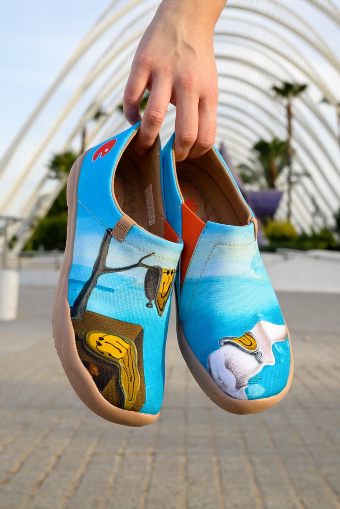uinfootwear's tweet photo. "Each morning when I awake, I experience again a supreme pleasure--that of being Salvador Dali."
👣Design: Flowing Time https://t.co/73Ae3ZvoHx