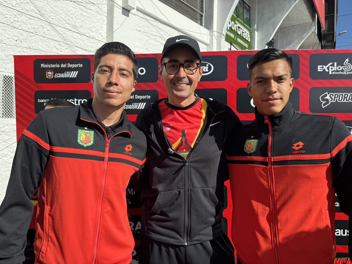 DCuencaOficial's tweet photo. ❤️🖤 En la Cuenca 7k 😍 https://t.co/mlf1CsKkwp