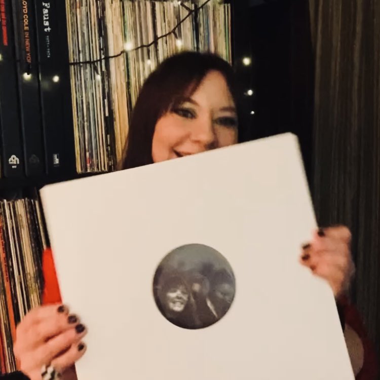 gemcullingford's tweet photo. Here I am with one of my Komiza Project EP’s which is waiting for its sticker, photo and download code before being sent out to independent record shops for @recordstoreday.
#recordstoreday #independentrecordshop #independentrecordlabel #diymusician #femalemusician https://t.co/MxQBctjEVG