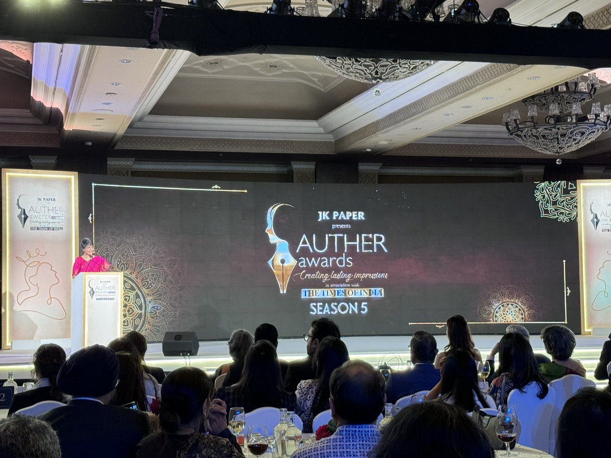 Celebrating the brilliance of #womenauthors and their excellence in literature at the 5th edition of #AutHERAwards.

@TOI_Books @JKPaperIndia @AutherAwards