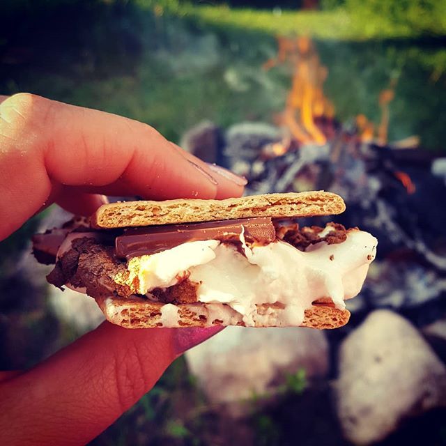 JiminyChimney's tweet image. It's almost S'mores season! Get your outdoor fireplace ready for lots of summer fun! We build and repair outdoor masonry fireplaces and chimneys! Call 847-893-0063 today and let's get your summer dreams started. #jiminychimney #outdoorfireplace #smores #summerfun