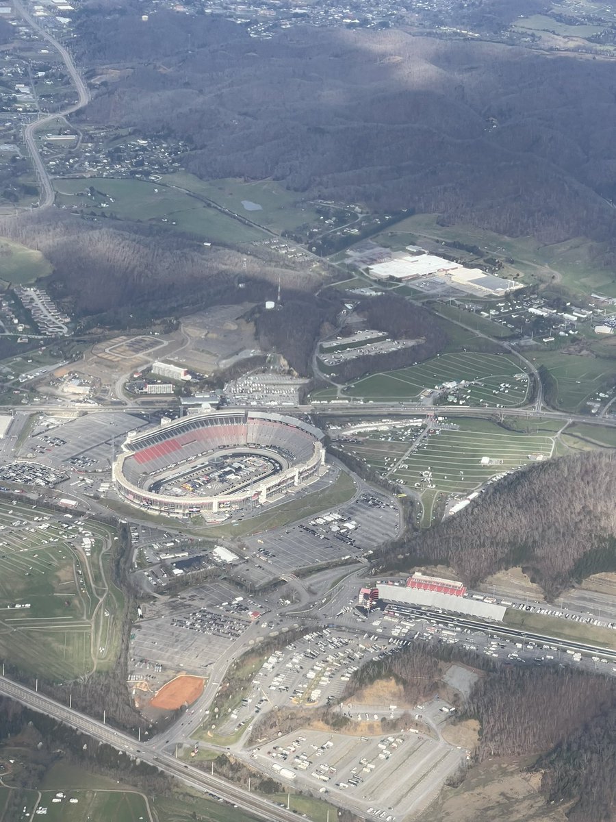 There she is

Motor Speedway of The South 😩