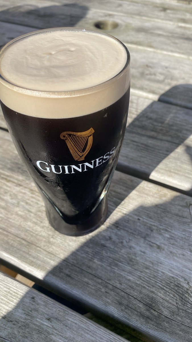 Carriee__1997's tweet photo. Happy St Patrick’s Day 💚 https://t.co/PIIhHHYlPr