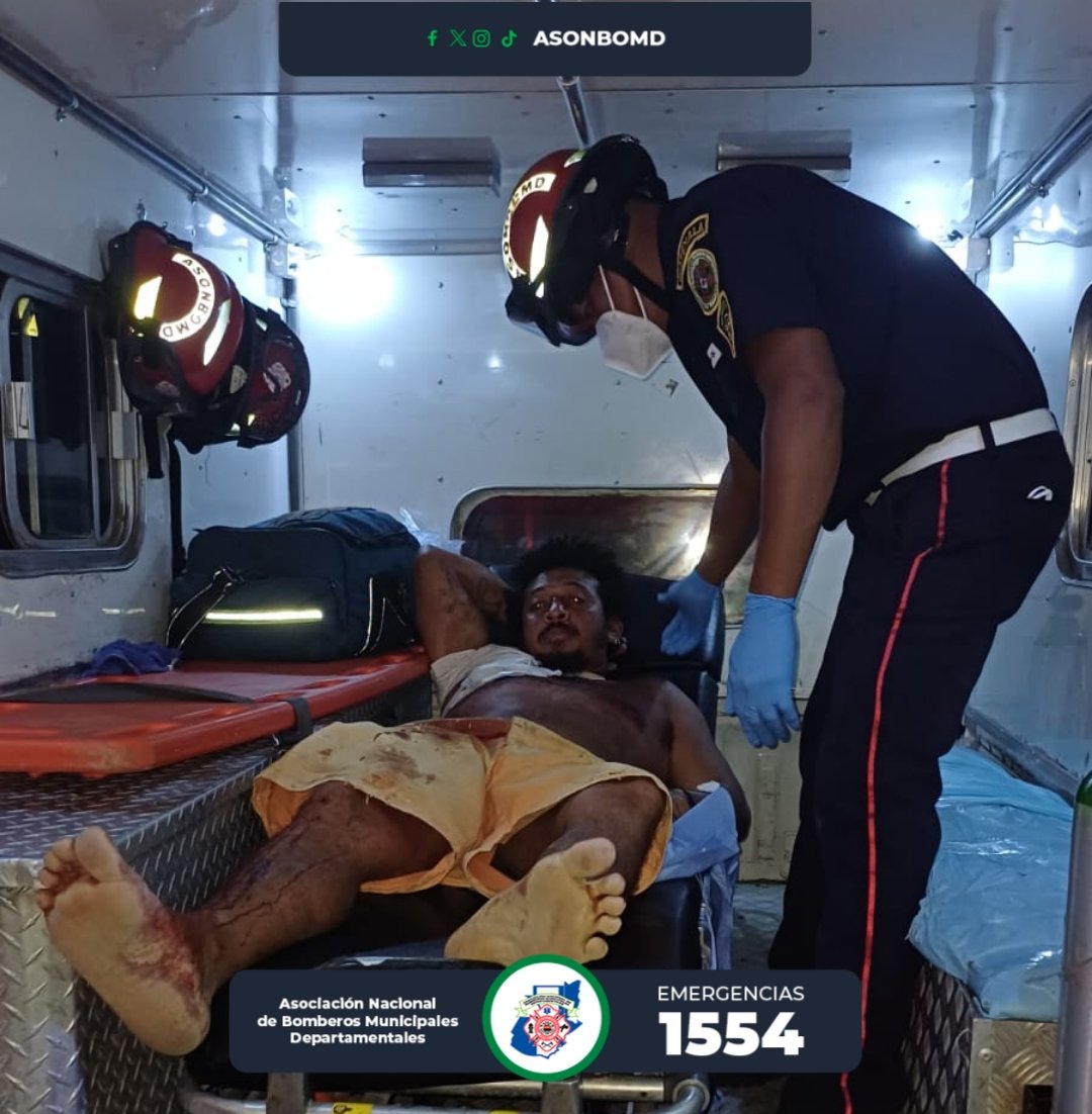 PERSONA AGREDIDA||

Barrio Nevado, Livingston Izabal, hombre resulta herido al ser agredido con arma corto contundente, Bomberos Municipales Departamentales lo trasladan al Centro de Salud de la localidad.