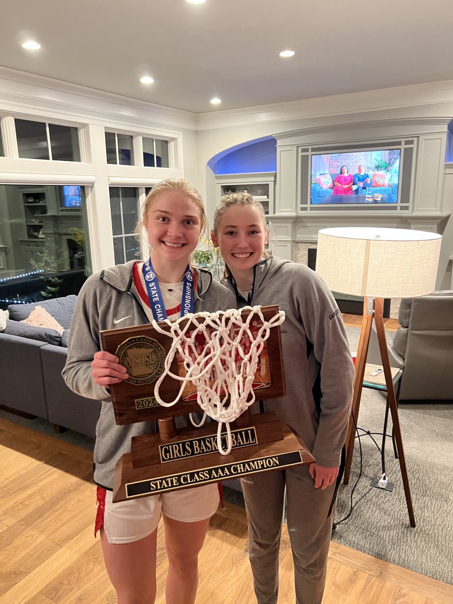 Congrats ⁦@OliviaOlson2024⁩ and thanks for three great years! Kate loved having you as a teammate and co-captain this year. Yes you’re a great talent, but more importantly you are a great person who does it “the right way”. ⁦@umichwbball⁩ you getting a good one