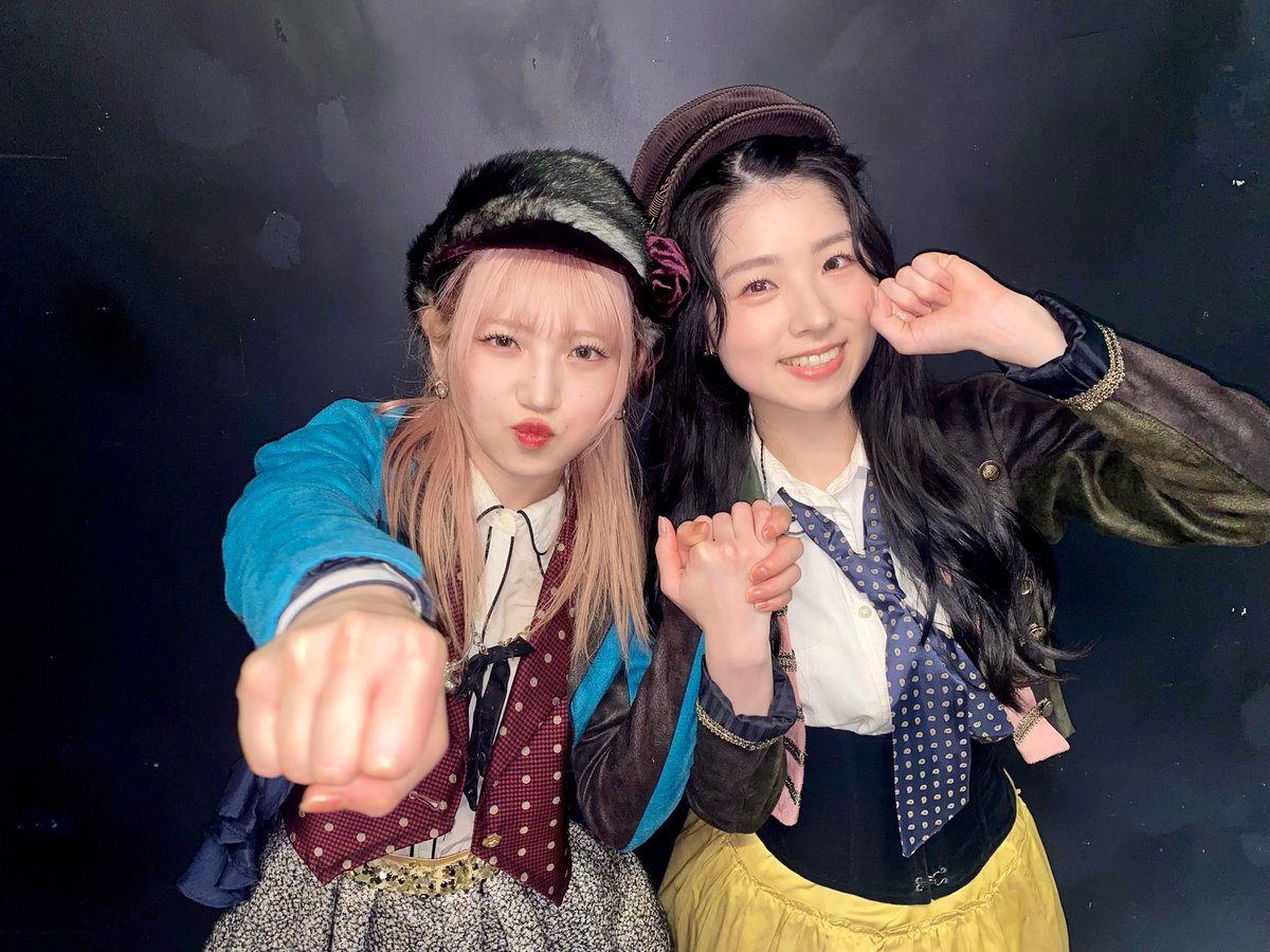 yuirii_murayama's tweet photo. ゆきさんのコンサートを終えて
今日からまた新しいスタートなんだって
とても実感しました！
笑顔で楽しいAKB48が
これからも続きますように。🌸
#AKB48春コン https://t.co/BaT8pzFXsN