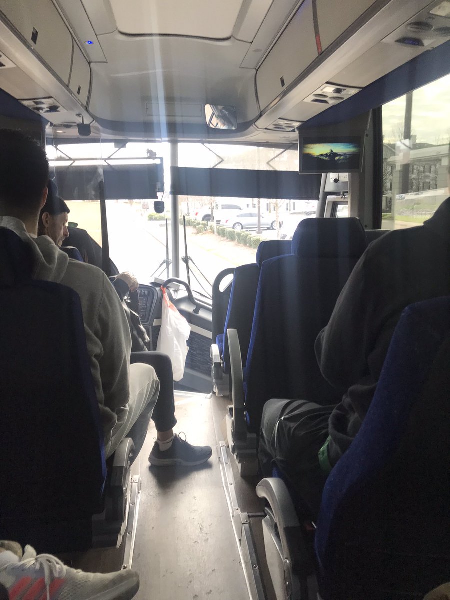wordhorse222's tweet photo. And we’re off!!!!! Back to Da Burgh t minus 10.5ish hours!!!!! @PointParkSports @pointparkmbb @NAIAHoopsReport #PPUMBB #PPUHOOPS https://t.co/nxlOMOw8bO