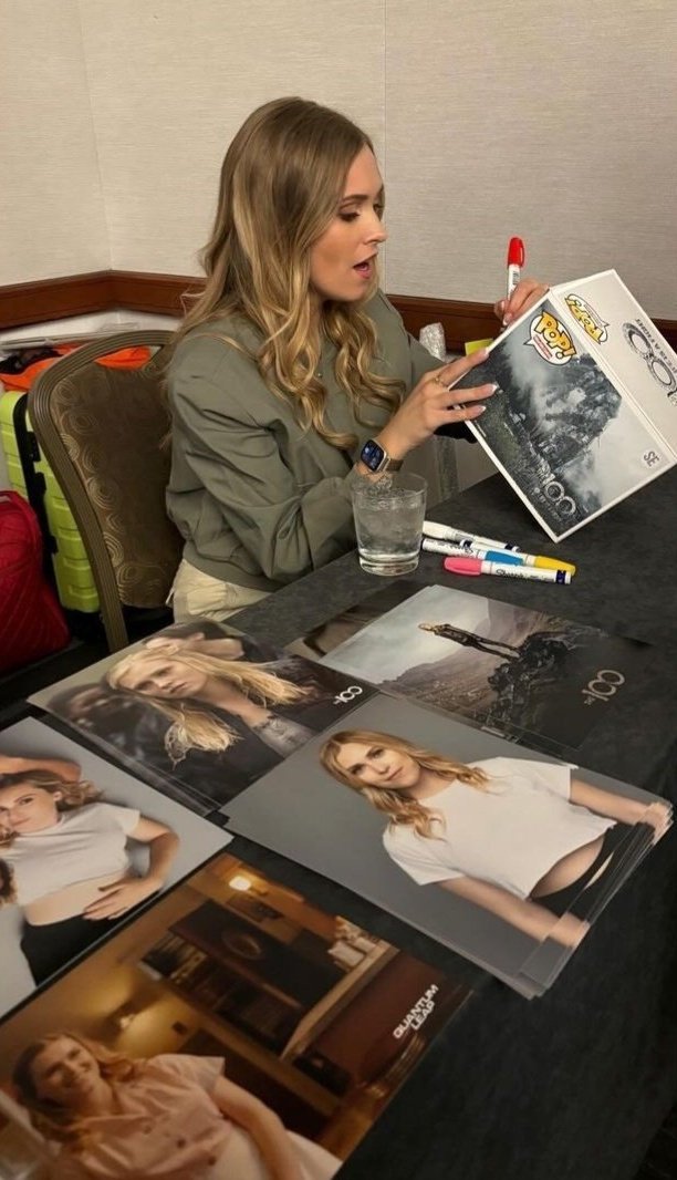 Wish they were my parents!!
What a extremely handsome and fit couple 😍
Living a good and healthy live, as they should!