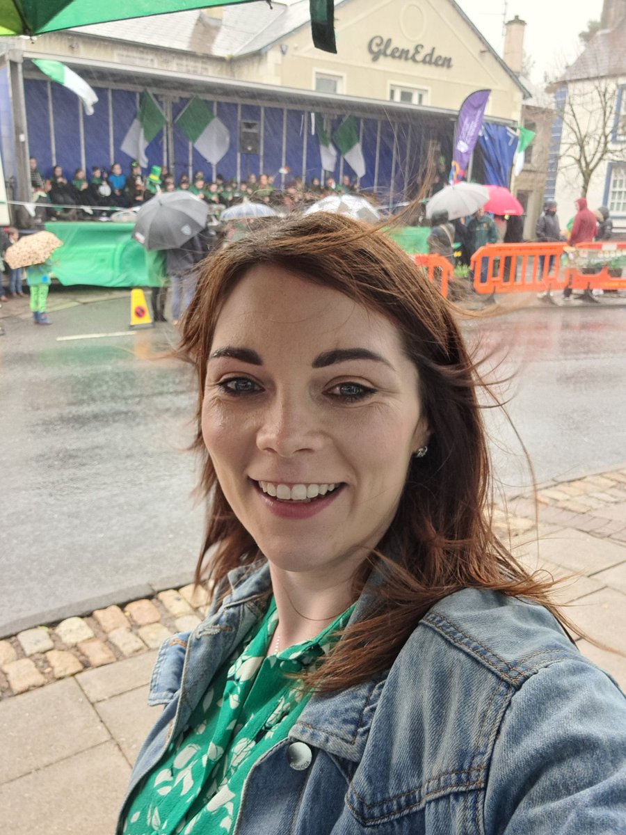 Lá Fhéile Pádraig Sona Daoibh from a very rainy Belleek 🌧 A brilliant parade, though. Maith sibh to everyone for the monstrous effort that was put in - it certainly paid off. ☘️👏 #stpatricksday #Ireland #LaFheilePadraig