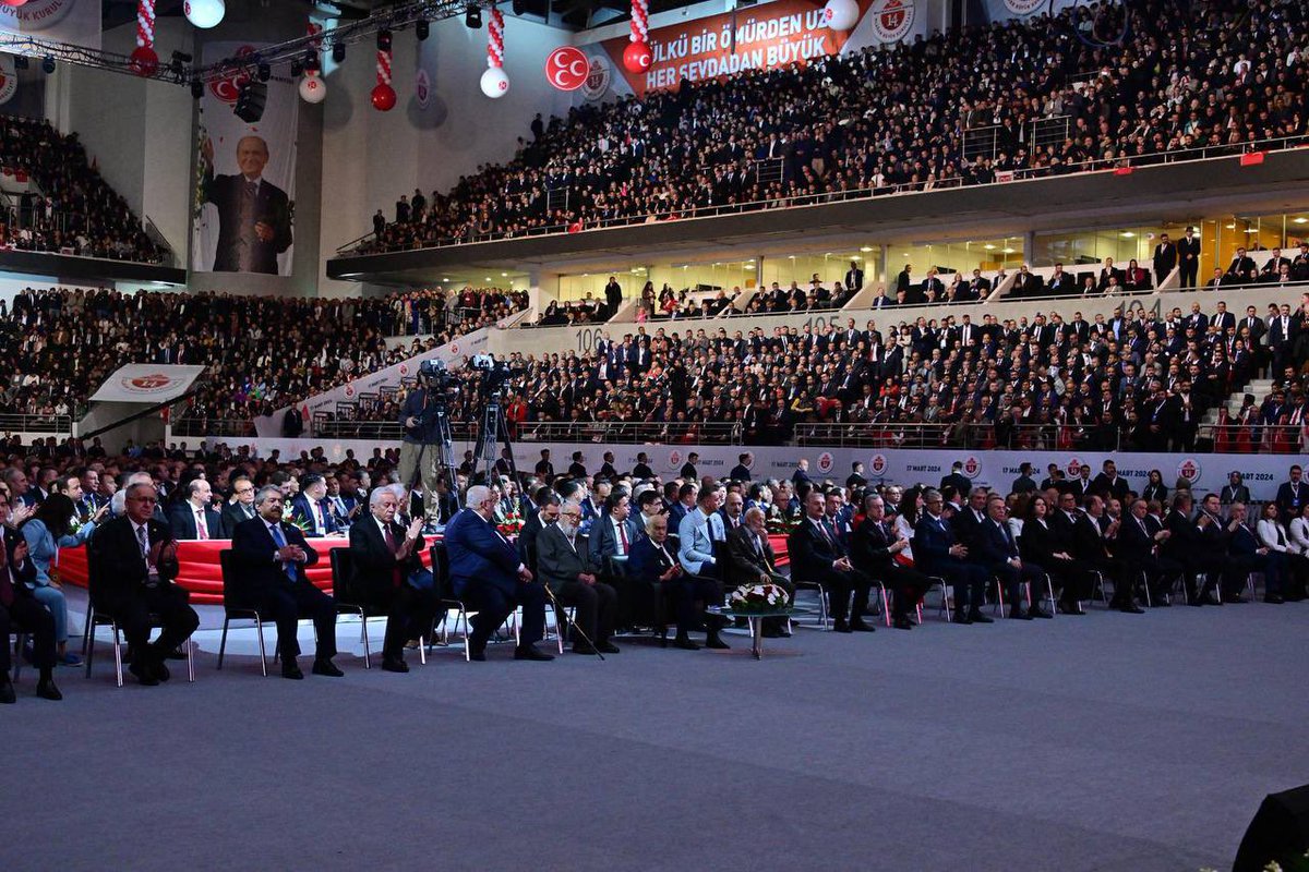Merkezi yönetimle uyumlu yerel yönetimlerin demokratik tecellisi Türk ve Türkiye Yüzyılının gücüne güç katacaktır.

Türk Devri’nde zillete yer yoktur.
Türk Devri’nde emperyalizme yakasını kaptıran işbirlikçi muhalefet anlayışına fırsat yoktur.

Türk Devri’nde, DEM’lenenlerin