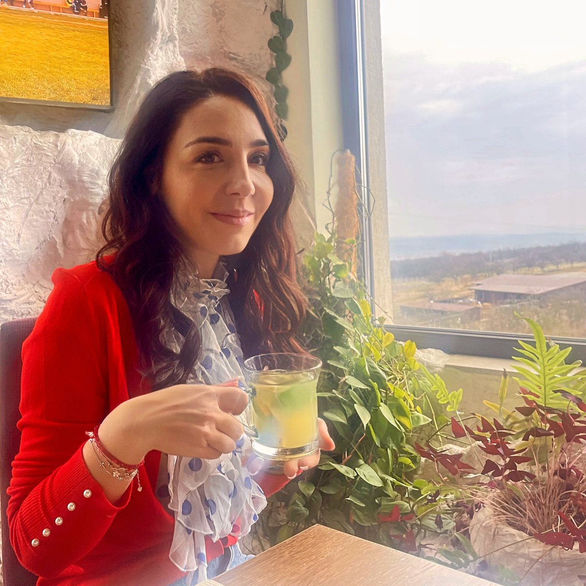 Sometimes all you need is a cup of tea & a few moments of peace…🤍 Blessed & peaceful Sunday! 🙏🤍 #moments #memories #traveler #visitromania #visitcluj
