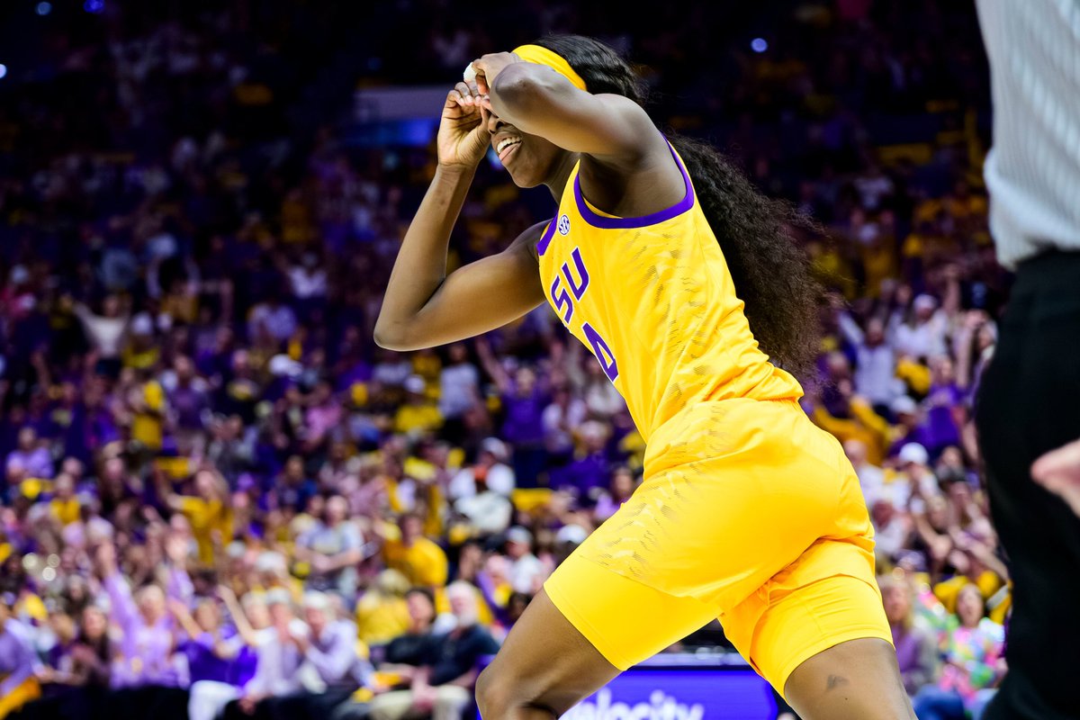 LSUwbkb's tweet image. Selection Sunday 

Our 2024 March Madness journey begins tonight 🍿