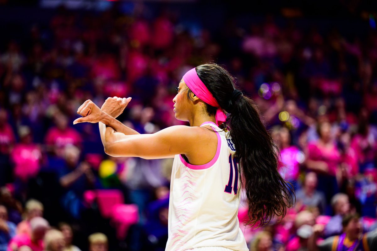 LSUwbkb's tweet image. Selection Sunday 

Our 2024 March Madness journey begins tonight 🍿