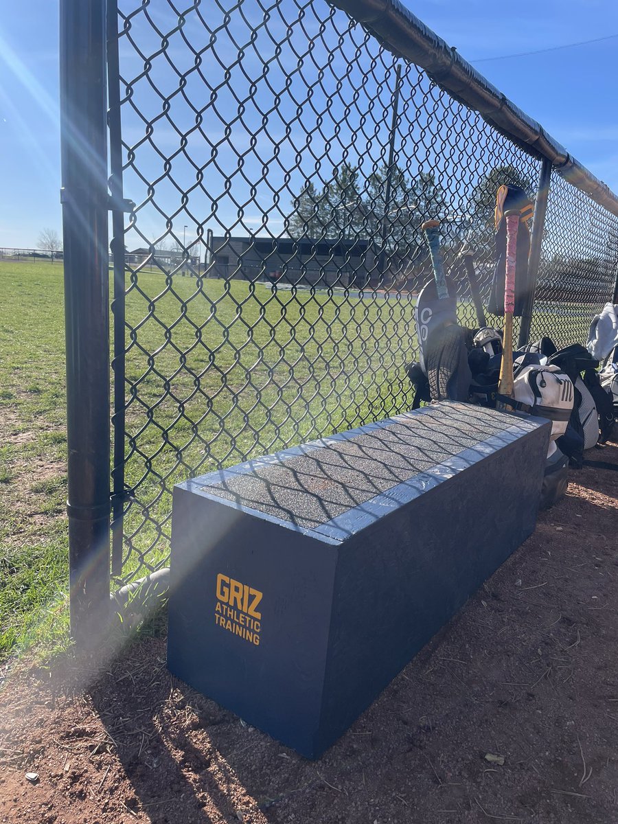 Janelle_ATC's tweet photo. When you’re a 5ft athletic trainer &amp; the dugout fence reaches your chin, @FCGrizBaseball &amp; the best boss @cshaff34 come together to give you a fancy step stool 🤩 https://t.co/WjmiXCo8Vs