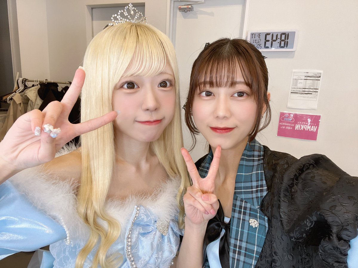 mimcn_'s tweet photo. 本日はりか卒業公演ありがとうございました…！🩵

なんだか胸がいっぱいです、、、🥲りかと立つステージはやっぱりすごく楽しくて、あっという間に終わってました😭

りか改めて3年半お疲れ様！最高の卒業公演だったよ🫶🏻 https://t.co/e0xoKcMwZr