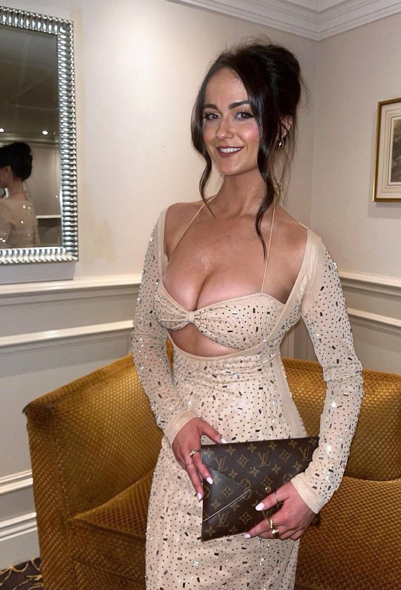 buaksamlik's tweet photo. #sexydress #whitedress #daretowear #revealingdress #sexydress #exposedforfun #exibicionistas https://t.co/zzPWa7FVft