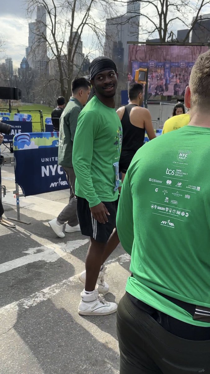 kuperhale's tweet photo. .@LilNasX in the hightops for 13.1 https://t.co/ys2LB736AA