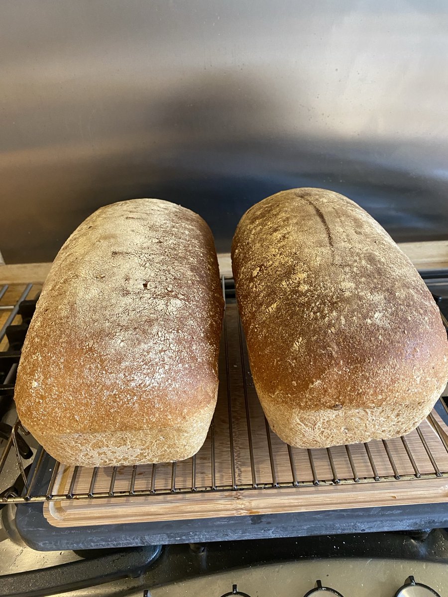 BoutiqueyDave's tweet photo. Another fine pair 🙌
#SundayBaker https://t.co/Pglwxo7QSl