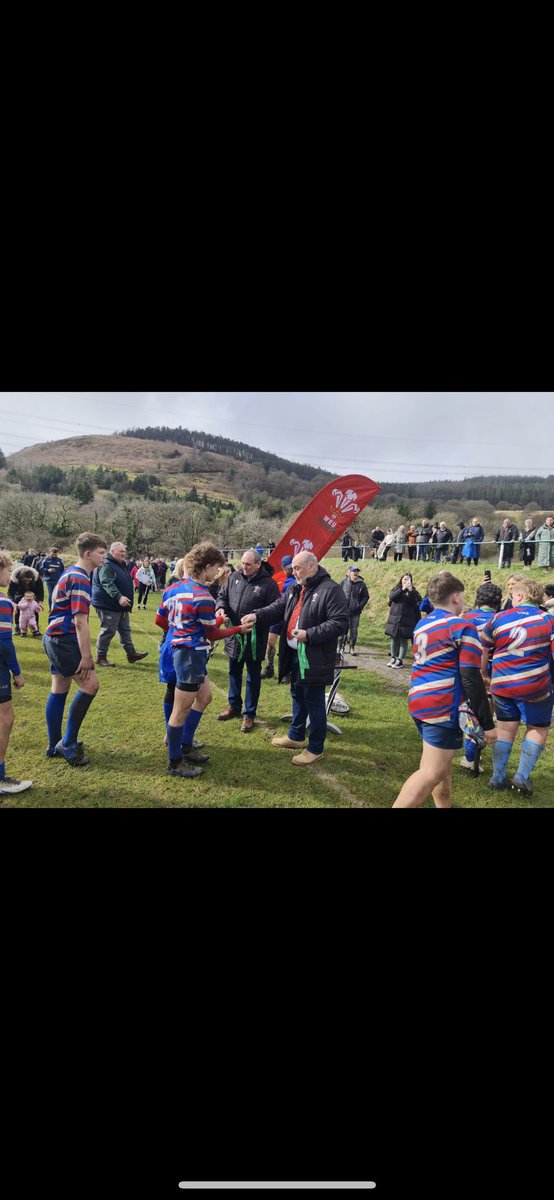 stefanandrews14's tweet photo. 🏆 DISTRICT D GMG CUP 🏆 

An excellent first final between @MAESTEGCELTIC V @pencoedrfc 

Great rugby between two teams in the U13s

Congratulations to @MAESTEGCELTIC on the win 🥇 

Also a thank you to district D members Steve Owen and Kerri Fry for presenting the trophy 🤝 https://t.co/JpqDQnTwfi