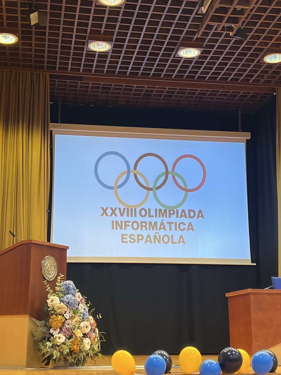 Empezamos la entrega de premios :) pronto sabremos los medallistas. ¡Enhorabuena a todos los finalistas!