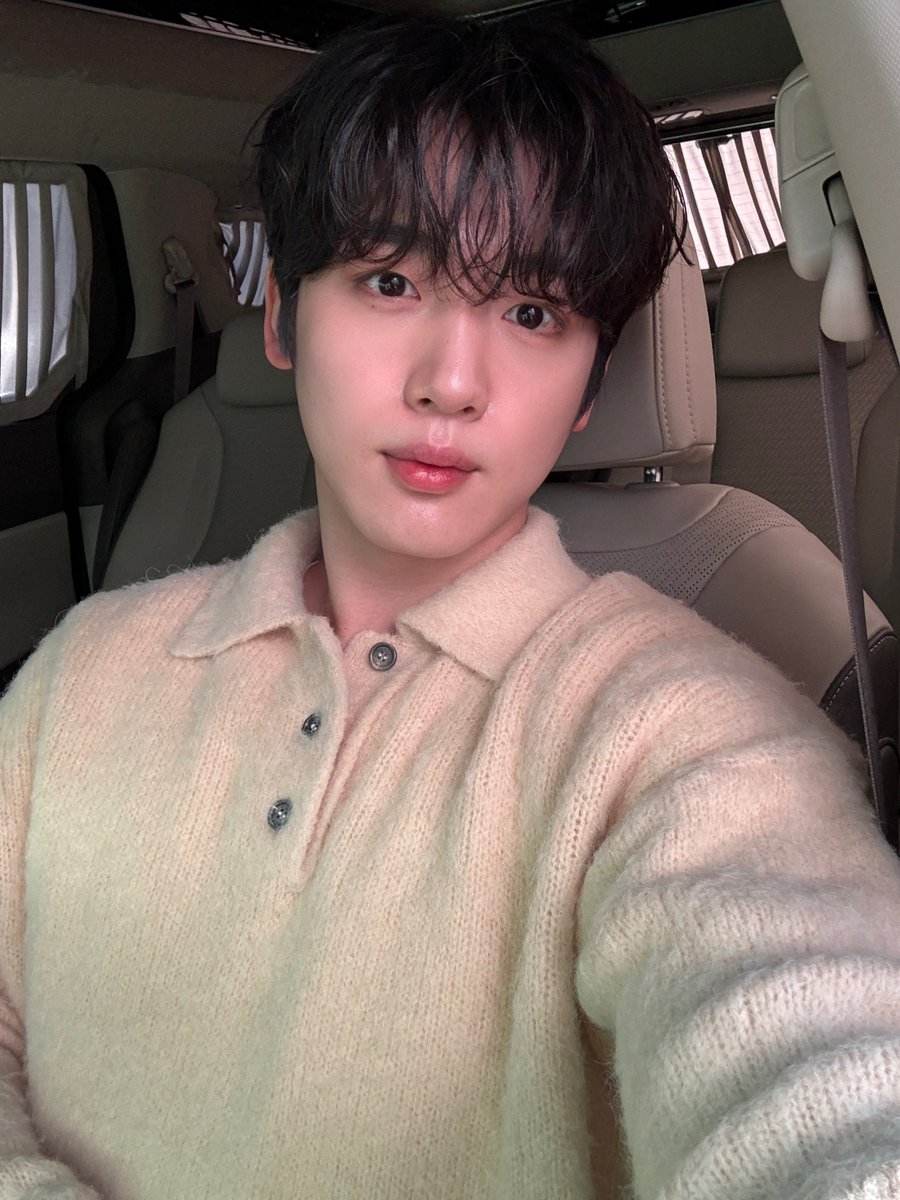 끝날 때까지 결과를 알 수 없는 쫄깃한 경기들🆚
손에 땀을 쥐게 하는 명승부에 같이 빠져드는 공감 천재 MC 요한🤝
포슬포슬 병아리 요하니랑 다음 주도 같이 기다려주세요🐥

#위아이 #WEi 
#김요한 #KIMYOHAN