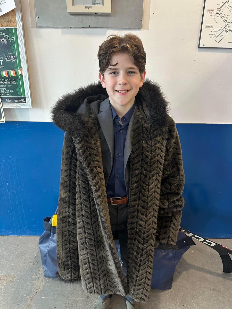 Saturday saw the Pak lose both games against the Osprey and Redwings. Bryan got the Fur and POG against the Osprey. Wells and Hanrahan with the POG and Fur in the game against the redwings . Icepak finish the season this morning with a 930 game against the Rangers. Go Icepak!!