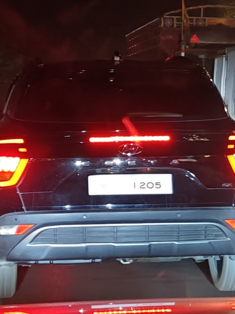 tanG232's tweet photo. @Navimumpolice @MumbaiPolice 
@DGPMaharashtra 
Is this allowed, Jet black mirrors, non standard number plate car no. MH14 LA 1205 but mh part is very small barely visible. Please take necessary action https://t.co/dCELHXuoe8