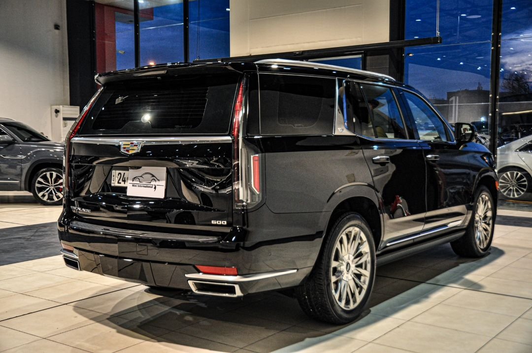 jarieszackb's tweet photo. Sunday's Best 💯
Impressive Cadillac Escalade by @mini_international_cars 🤠
Swipe left... 
▪️▪️▪️
Photo credits: @mini_international_cars
🦾🦾🦾
.
.
#jarieszackb #cadillac #cadillacescalade #escalade #cadillaclife https://t.co/GdBOVpeOZZ