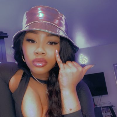 LishalSpark's tweet photo. #NewProfilePic https://t.co/1XS7HJjDME