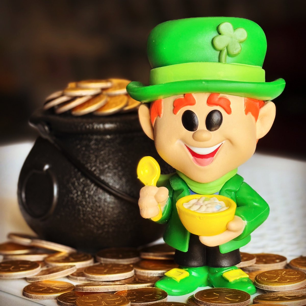 FlinksPoppinPic's tweet photo. Magically delicious! ☘️
📸: Lucky the Leprechaun
🍀: #FunkoPhotoADayChallenge | St. Patrick’s Day
👑: @funko
#FunkoSODA #FunkoPhotography #FunkoFunatic #Funko #stpatricksday #springintofunko https://t.co/CMotaowjd1