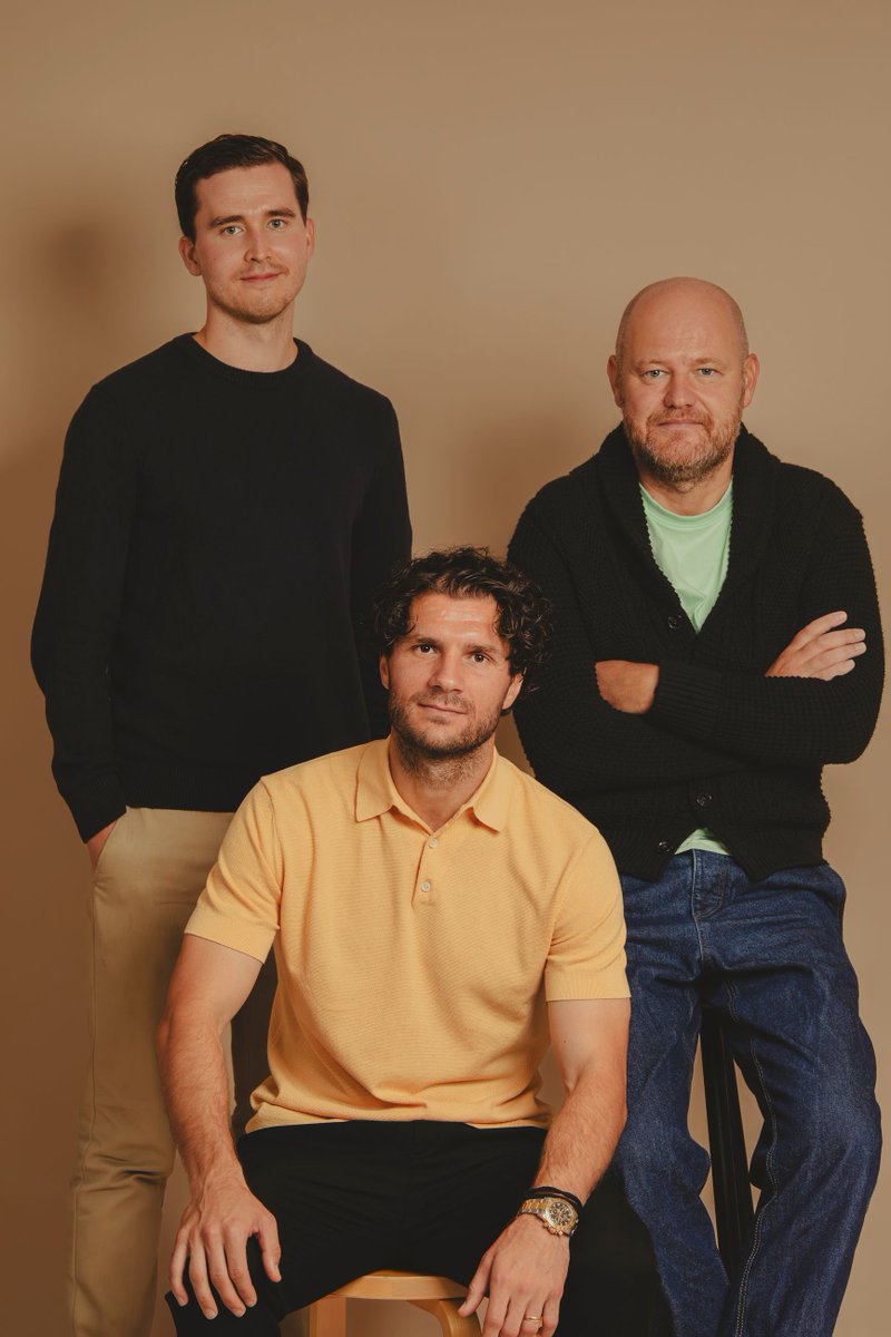 Kuinka pienen pakolaispojan unelmasta tuli totta? Tarina ei kerro vain jalkapallosta, vaan myös elämästä. 

Kirjaprojekti, jonka muistan pitkään. Perparim Hetemaj'n ainutlaatuinen tarina on luettavissa ja kuunneltavissa reilu kuukauden päästä. 📚

(📸: Sabrina Bqain)