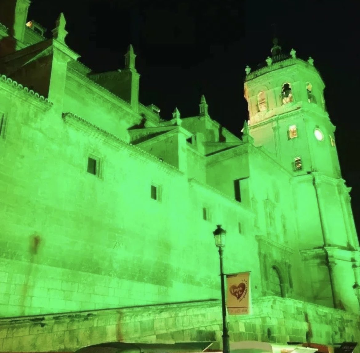 inma_turismo's tweet photo. ☘Feliz día de San Patricio!!☘🍻
#sanpatricio #sanpatrick #irlanda #iglesiasanpatricio
#stpatricksday24🍀
#guinness #Verde #Lorca #LorcayTú #ComparteLorca #venalorca #visitaLorca https://t.co/exC98BBDsY