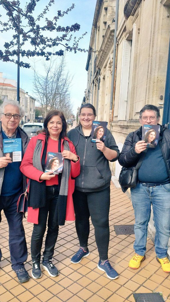bordeaux_en's tweet photo. Merci à toi @T_Cazenave pour ces échanges autour de la campagne #Europeenne2024.
Mobilisés ce week-end dans les quartiers de #Bordeaux à #SaintAugustin, #Caudéran et aux #chartrons avec @AlexMartin33000 💪💪💪
Tous on a @BesoindEurope avec @ValerieHayer https://t.co/U6aXI9Qmxo