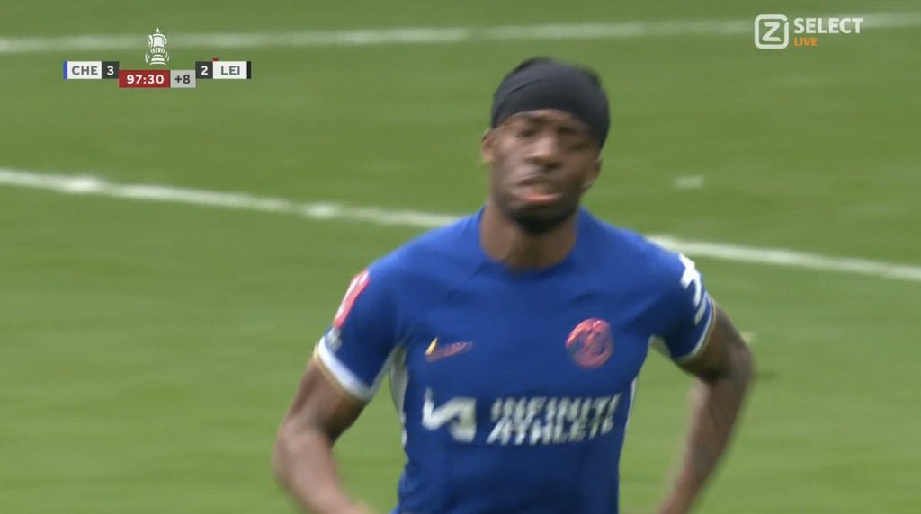 CFCNiro_'s tweet photo. NONI MADUEKE HOLY SMOKES!

What a goal, absolutely insane 🔥 https://t.co/BTPbFi3x46