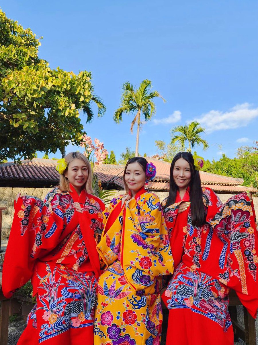 yoko_aramaki's tweet photo. 沖縄那覇文化芸術劇場ありがとうございました！
みんなでカチャーシー踊ったり🌈
HYさん歌ったり🥰
沖縄を感じたい！なステージでした💕
プレゼントもお花もありがとうございました🫶❤️‍🔥
実は沖縄初上陸でした…🥹💕
ようやく全国制覇！
まだまだ色んな場所行くからね！😉🔥

#松浦航大
#荒牧陽子 https://t.co/6QxBUIK8Mh