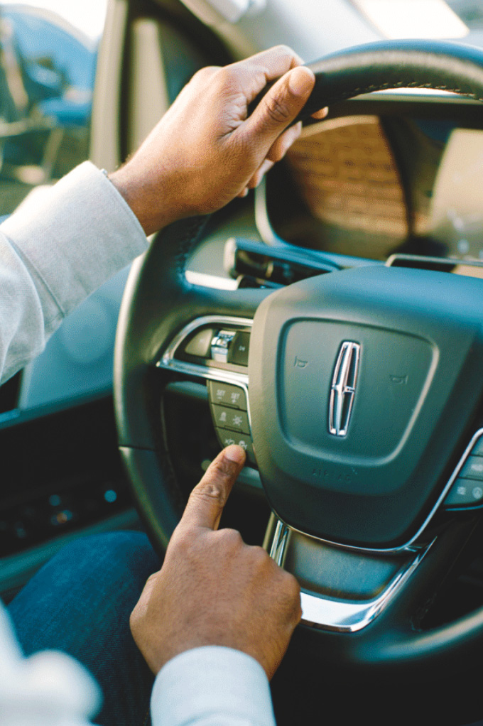 Not quite a four-leaf clover, but we hear the four-point Lincoln Star™ can also bring good luck. 🍀 #StPatricksDay *Lincoln Black Label Navigator model shown. Available at participating Lincoln Black Label Retailers only.