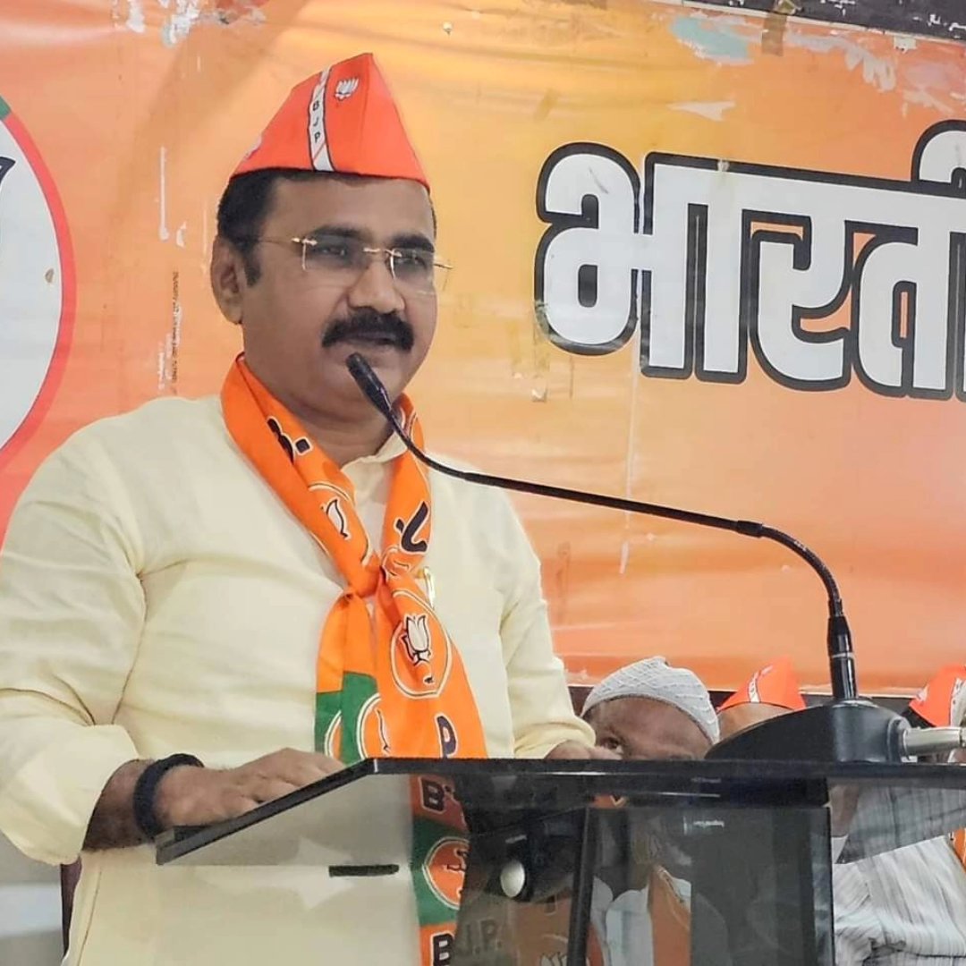 dileeppatelbjp's tweet image. वाराणसी जिले के विभिन्न दलों जैसे सपा, बसपा व कांग्रेस के सैकड़ो पदाधिकारी,कार्यकर्ता,पूर्व विधायक श्री मेवालाल बागी,पूर्व पार्षद,पूर्व सदस्य जिला पंचायत,पूर्व प्रधान,छात्र नेता तथा अन्य लोंग भाजपा एवं मोदी जी के नीतियों व कार्यों से प्रभावित होकर भाजपा की सदस्यता ग्रहण किया।