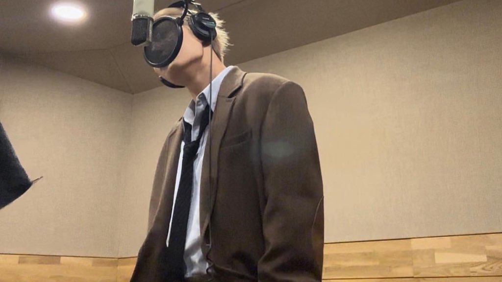 IT3OYKAI's tweet photo. D-329

jongin in recording room cooking hits https://t.co/2YzCn21yQ0