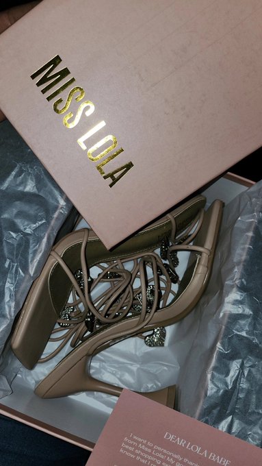 I have the best feet fans🥰🙏 Thank you for spoiling me! https://t.co/WWIEtRz65a<a href="/tag/footgoddess"class="tags"><span>#footgoddess</span></a><a href="/tag/feetworship"class="tags"><span>#feetworship</span></a><a href="/tag/footfet%C4%B1sh"class="tags"><span>#footfetısh</span></a>