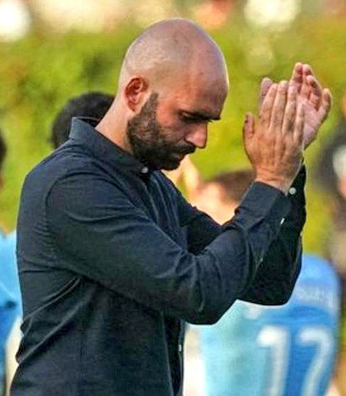 Dijochoeu's tweet photo. Final en Sevilla. 1-2. O Celta gana no Pizjuan xogando sen medo, atacando, dominando e sen especular coma un cobarde.
Claudio Giráldez é coma o mellor licor café: da casa!!! https://t.co/eFndHzGhPE