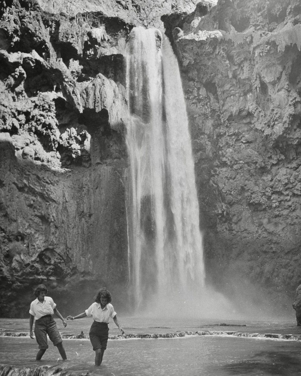 Two women exploring around Havasu Falls, located in the Grand Canyon National Park, Arizona, 1946. (📷 Frank Scherschel/LIFE Picture Collection) #LIFEMagazine #LIFEArchive #1940s #GrandCanyon #HavasuFalls #Arizona