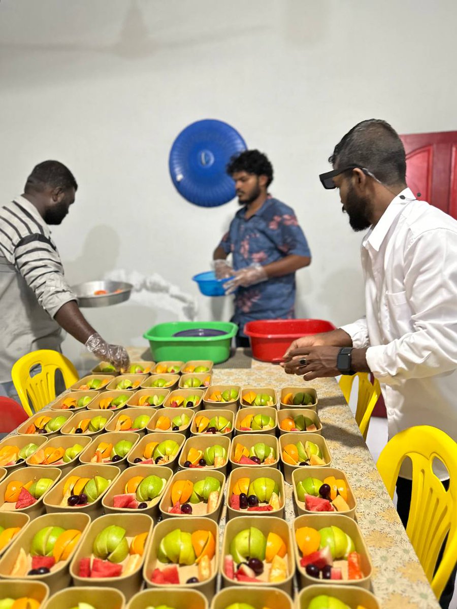isdhoo_IDS's tweet photo. އެހީ ޖަމިއްޔާ އާއި އައިޑީއެސް ގުޅިގެން، 1445 ރަމަޝާންމަހު ތައްޔާރު ކުރެވޭ އިފްތާރު ޕެކޭޖްތަކުގެ ތެރެއިން
ދވސ ٧
@EHEE
L.Isdhoo Council
Isdhoo School
L.Isdhoo Health Centre
IYD Isdhoo Youth Development
Isdhoo Police Station
Isdhoo Youth Society
@follow https://t.co/jufjQk0IOO