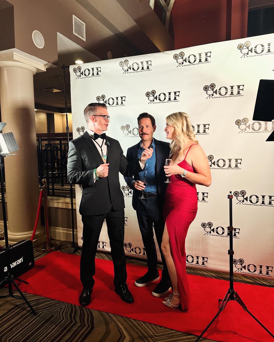 ballinger_chris's tweet image. What a fun time at the OIF after party! Got to use my interview skills talking to amazing filmmakers and actors last night!! #redcarpet #redcarpetinterviews #indiefilm #indiefilmmaker #actor #filmcrew #Interviews #greattalent 
#floridafilm #screenwriter #filmdirectors #networking