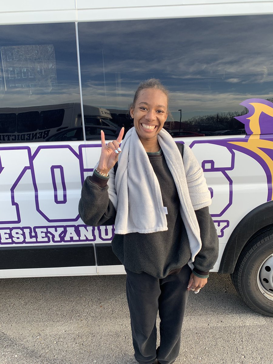 KWU_XC_Track's tweet photo. Brionna Floyd completed the tough 400/200 double snagging a new PR in the 400 after battling through windy conditions! #RunYotes https://t.co/kRBMV4TrAN