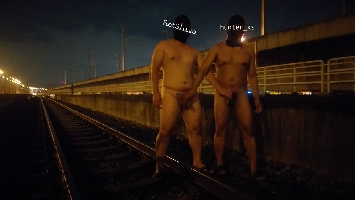 bird45mm's tweet photo. The railway series,
Sunday night
No any trains, only 3 bears 🐻🐻🐻
@setslave @hunter_xs @bird45mm
📸 #invisibleCamera https://t.co/wqoTwhAavf