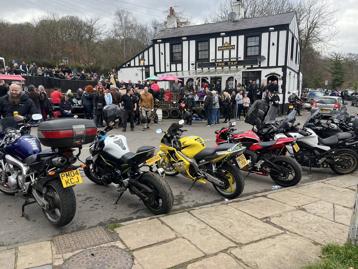 Ianward68's tweet photo. 500/600 bikes at the end of Wirral Egg Run collecting Easter Eggs for children in local hospitals - im looking for @JeffDGlazerite  looks like his kind of day https://t.co/HrlYzSYzdA
